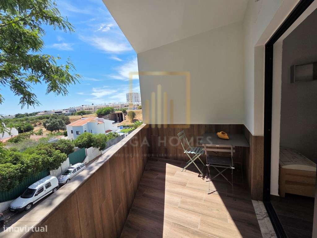 T1+1 renovado, em Montechoro, Albufeira-9