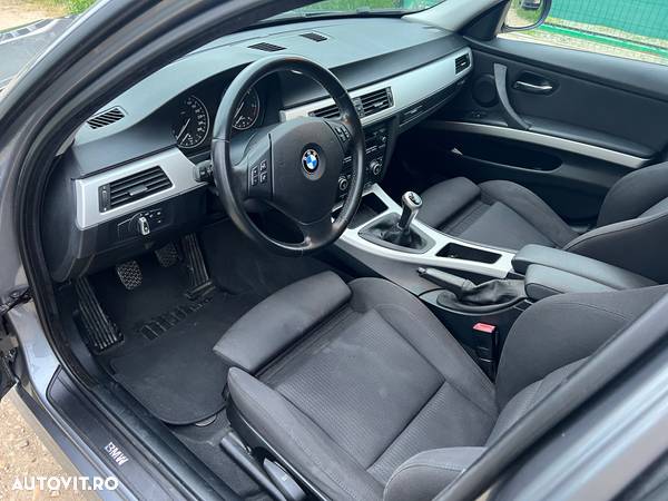 BMW Seria 3 318d - 7