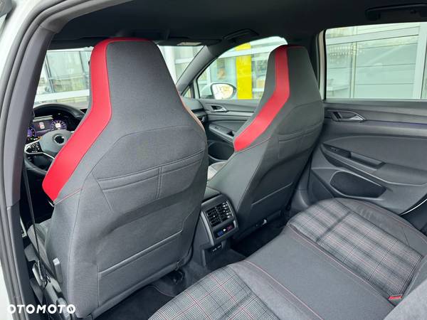 Volkswagen Golf VIII 2.0 TSI GTI DSG - 12