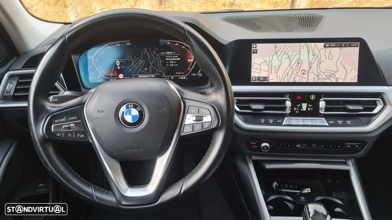 BMW 320 d Touring Auto - 12