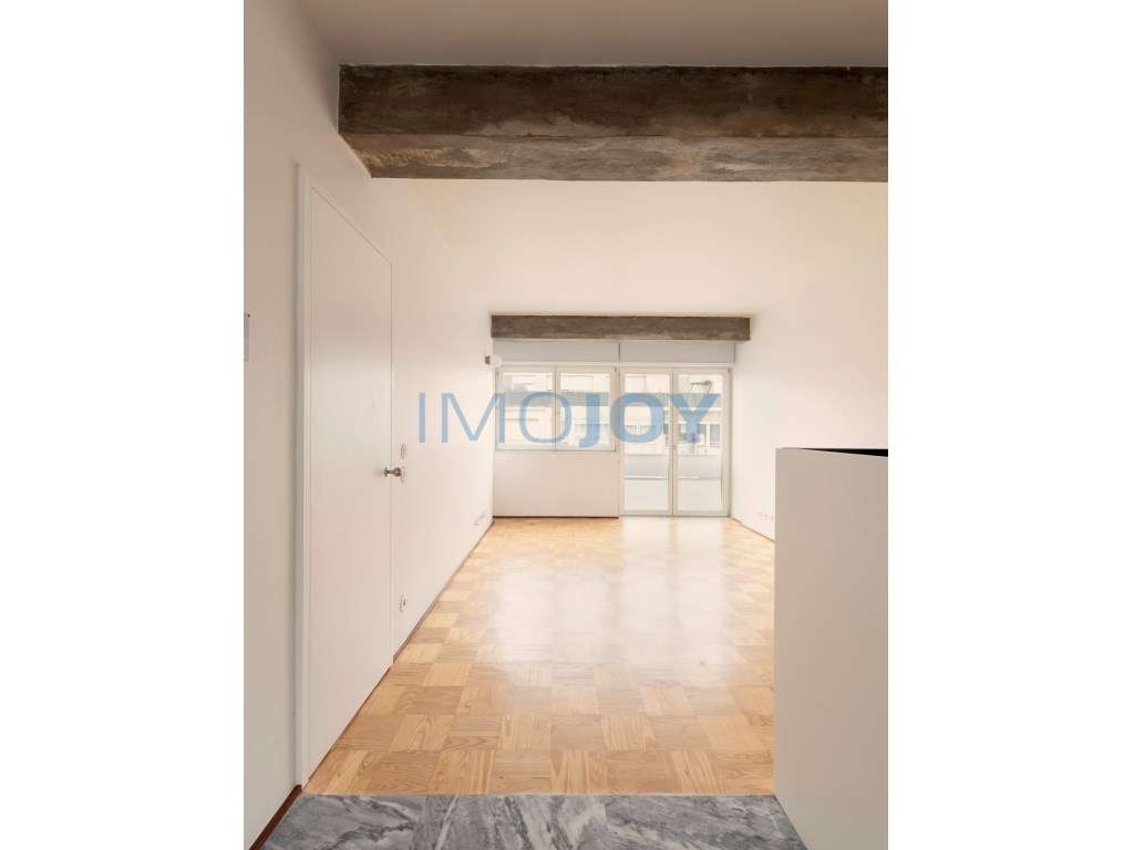 Apartamento T1 para venda no centro histórico do Porto - Grande imagem: 3/32