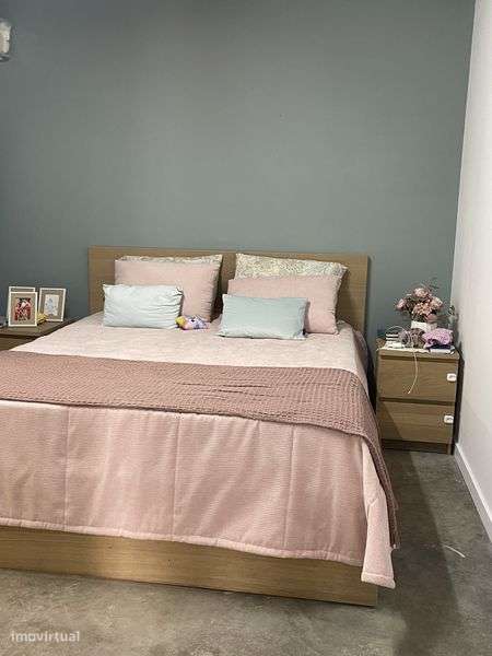 Arrenda-se apartamento T2 mobilado.