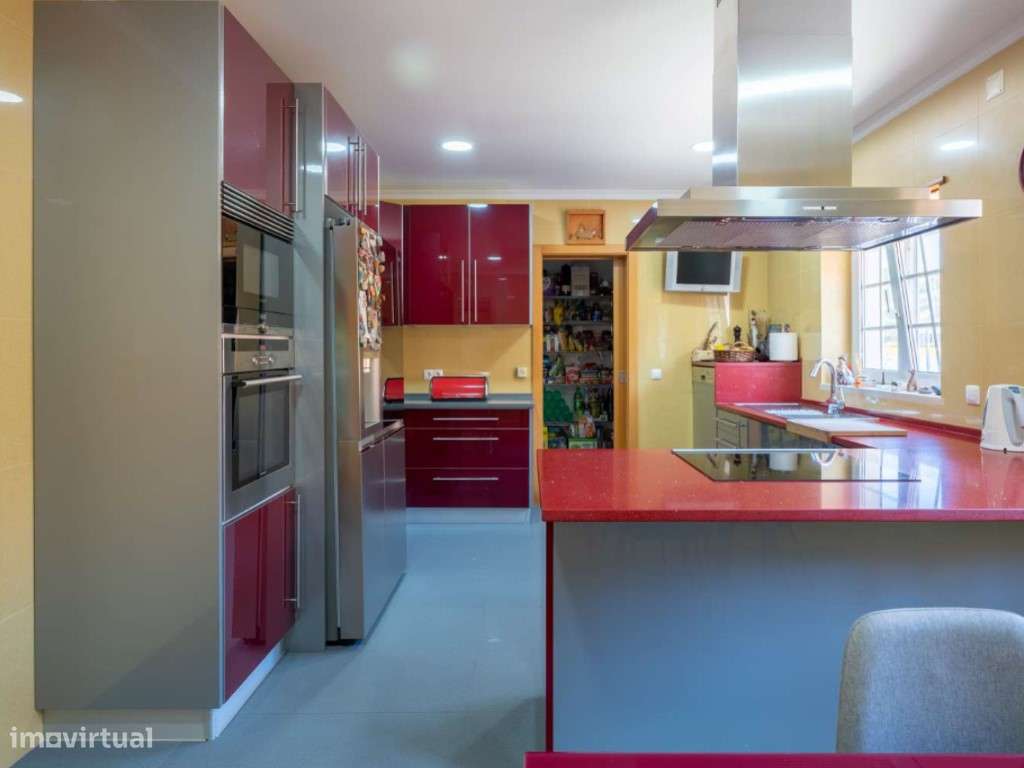 Moradia T3 com jardim e piscina em Penedo, Colares - Grande imagem: 5/27