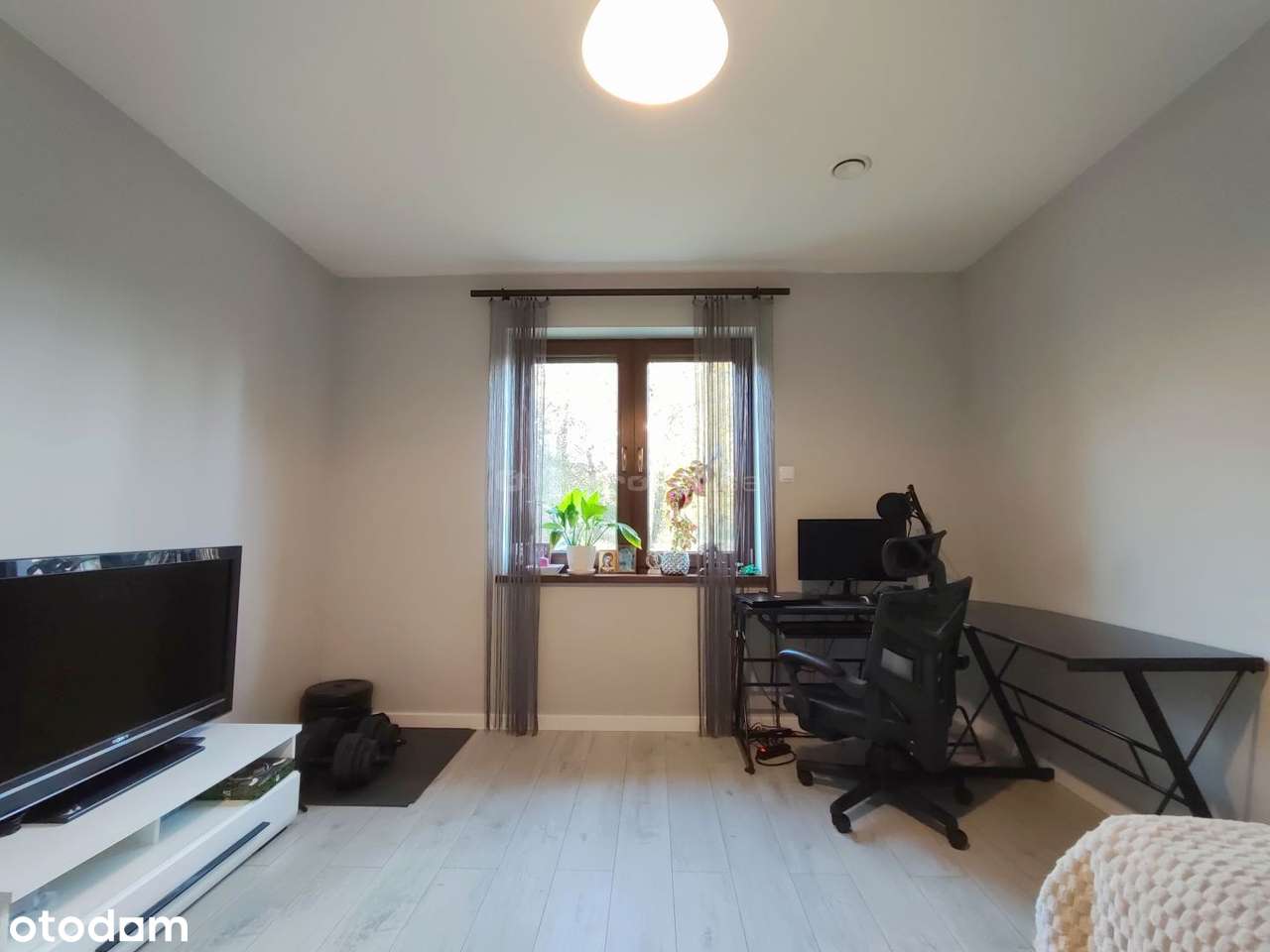 Komfortowy dom dla rodziny z fotowoltaiką!-14