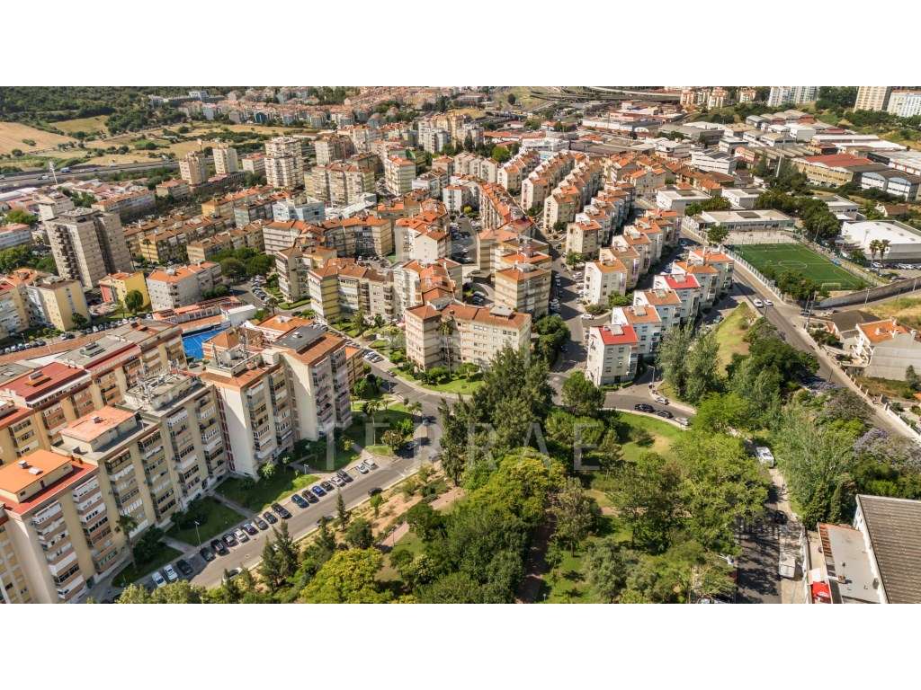 Apartamento T4, com 116 m², com elevador, localizado na Póvoa de Sa...-9