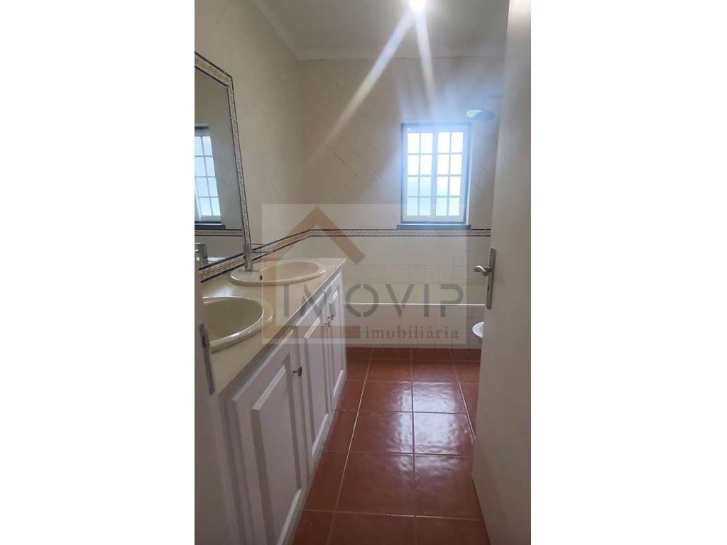 Moradia Terrea em Glória do Ribatejo-13