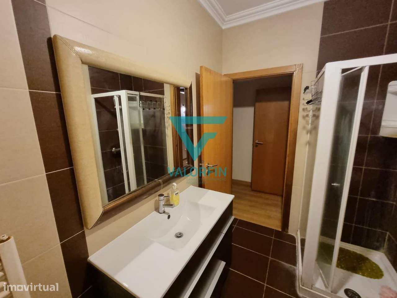 MORADIA T3 com Cave, Rés do Chão e Terreno | Batalha-15