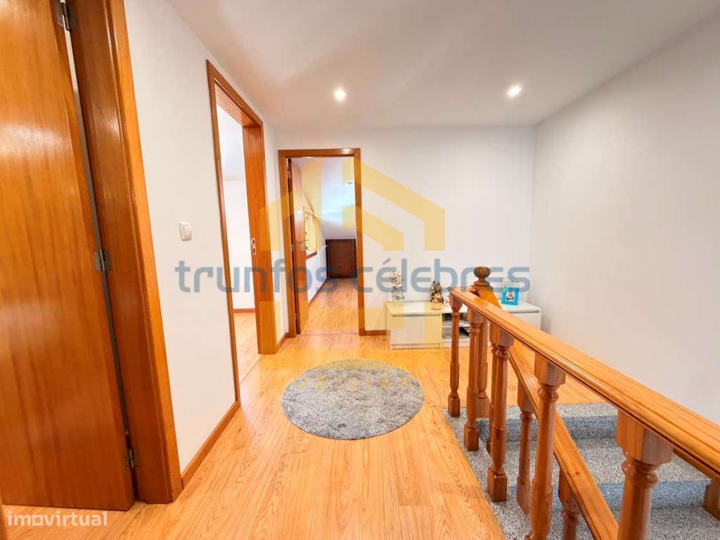 *Moradia T3+1 Renovada | Terraço Privativo | A 600 m da Praia e 400...-11
