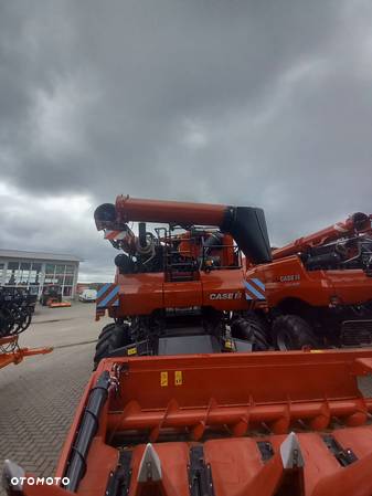 Case IH Axial-Flow 8250 - 23