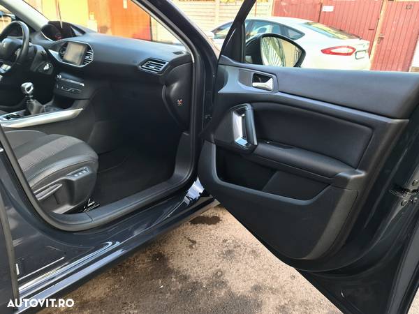 Peugeot 308 SW BlueHDi 120 Stop & Start Allure - 12