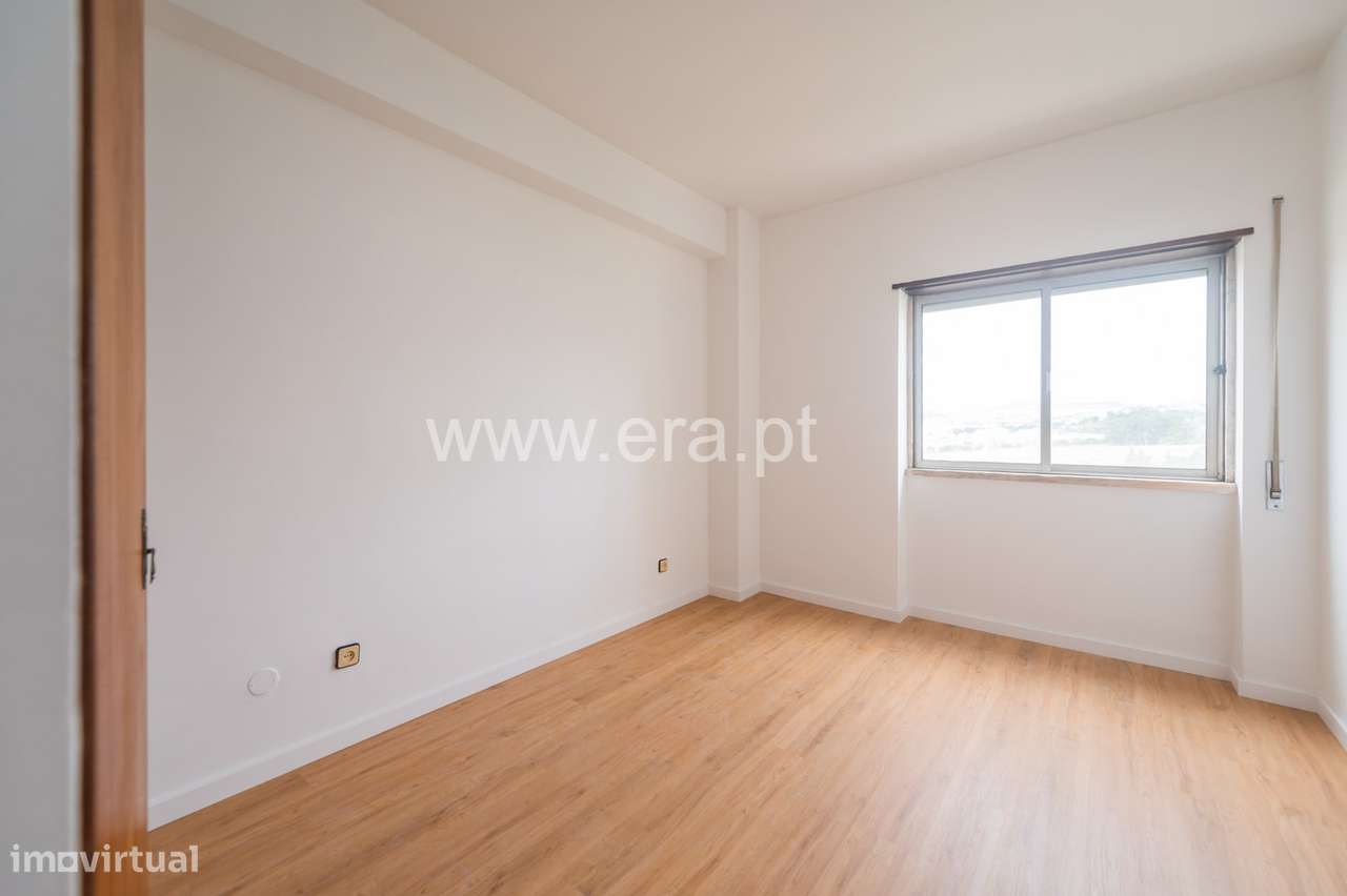 T2 - Jardim do Sol, Odivelas com lugar garagem-4