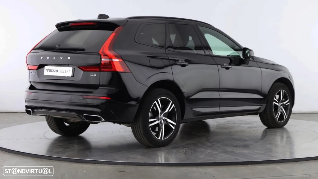 Volvo XC 60 2.0 B4 R-Design Geartronic - 5