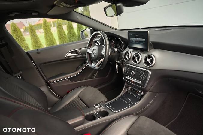 Mercedes-Benz CLA 200 d 7G-DCT AMG Line - 28