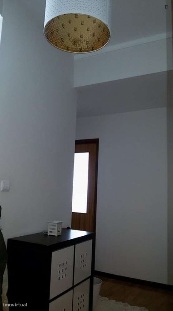 Quarto - localizado em Paranhos Porto - Grande imagem: 3/6