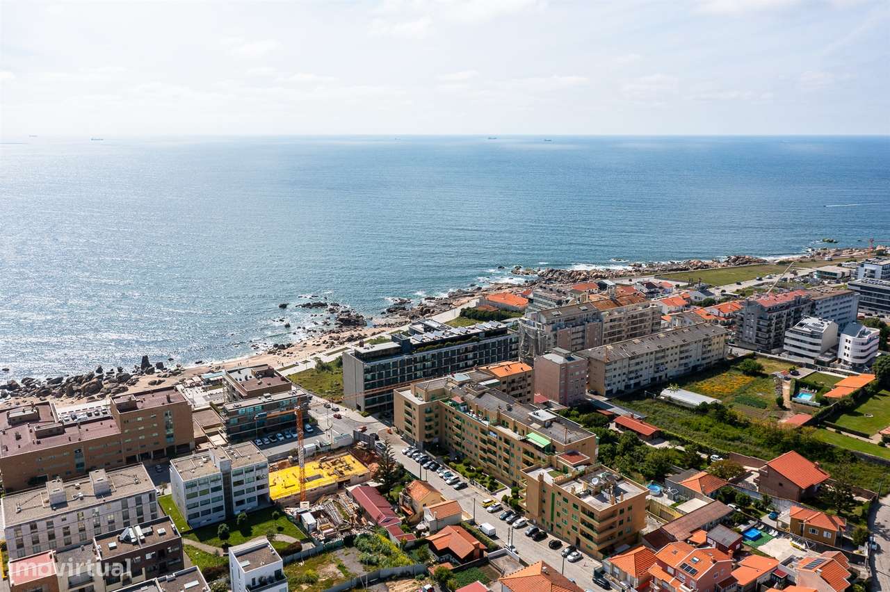 Moradia a 100 Metros da Praia de Lavadores I Exclusivo Golden Hour-32