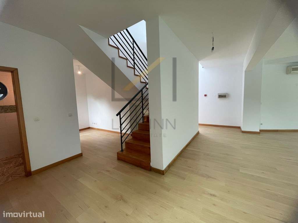 Moradia T3 com Piscina no Condomínio Palmela Village, Quinta do Anj...-21