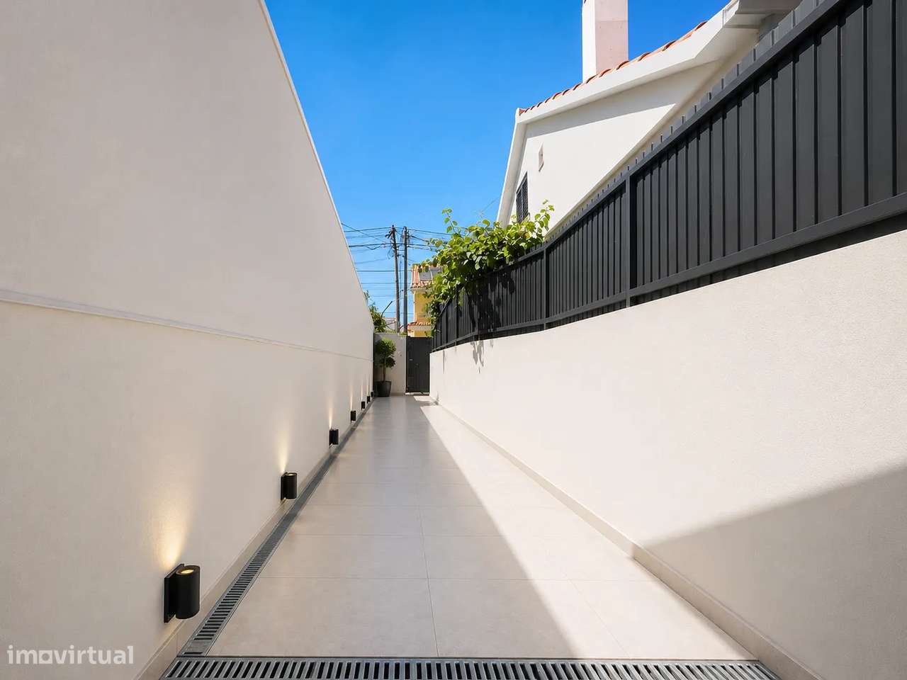 Quinta do Conde - Apartamento T2+2 completamente remodelado c/ quintal-13