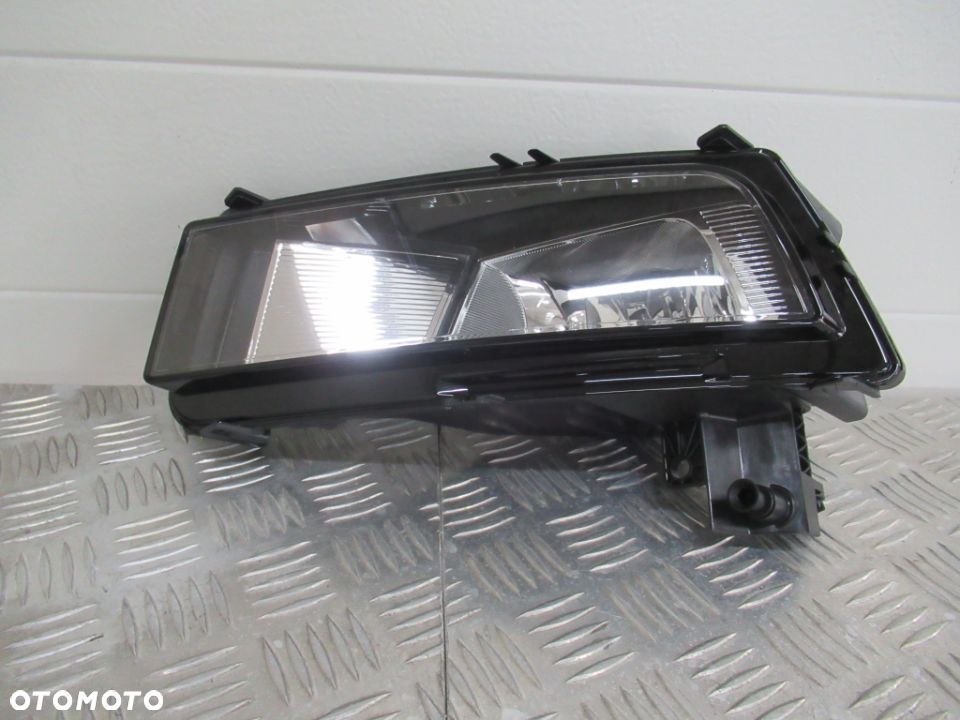 HALOGEN LEWY VW TOURAN 2 II 2015- - 1