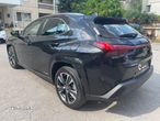 Lexus UX 250h Luxury Line - 3