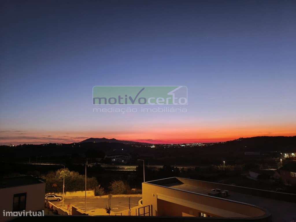 Nova Moradia T3 perto de Belas, Sintra. O Seu Refúgio de Conforto-36