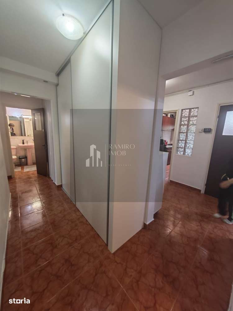 Apartament 4 camere decomandat /centrala- Titan/ Aleea Fetesti