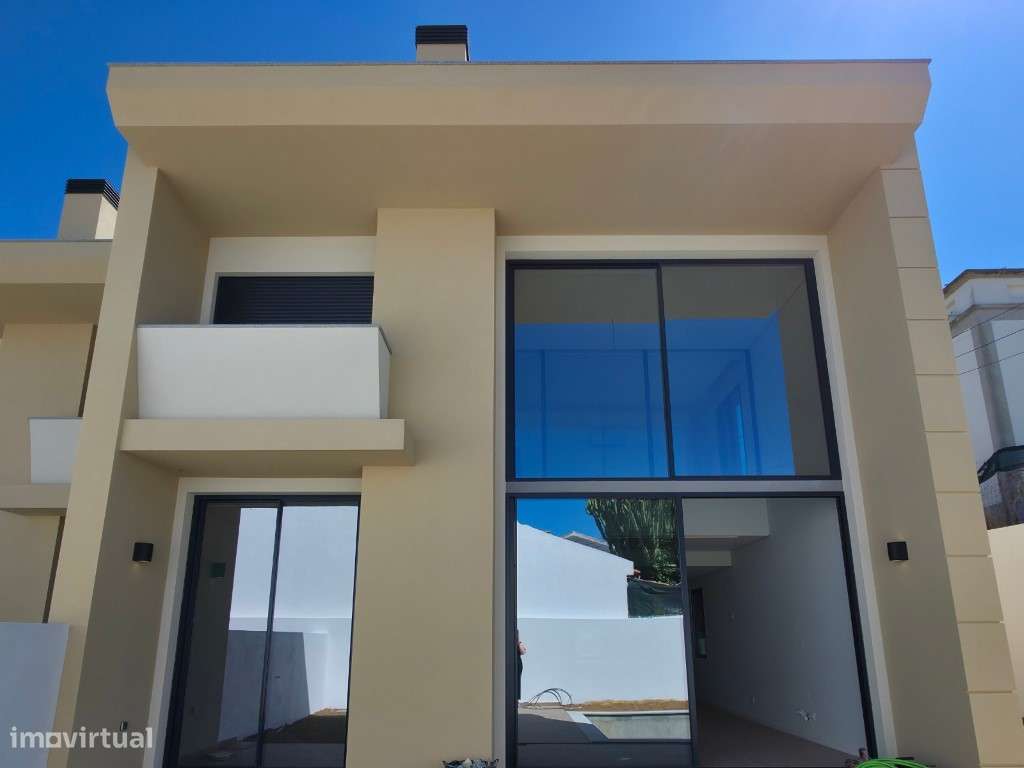 Moradia construção nova com jardim e piscina privativa em Murches-23