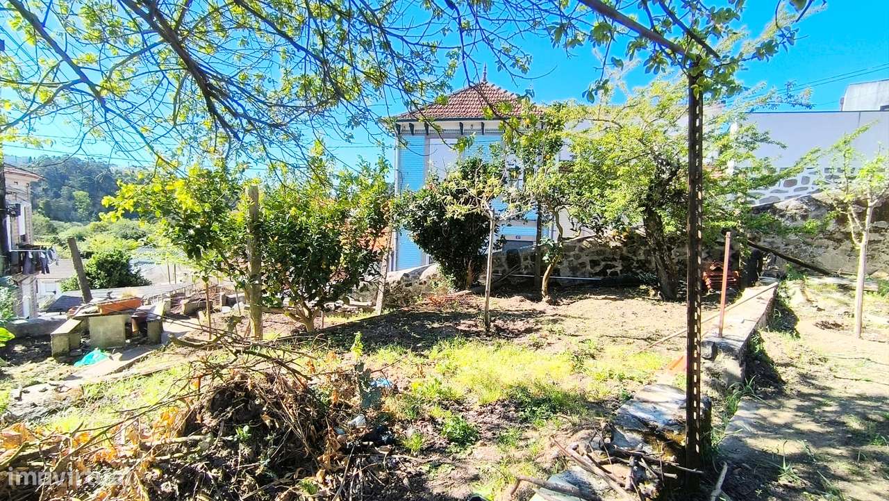 Quintinha com 4 Casas em Porto Campanhã-24