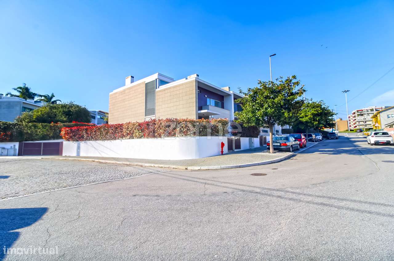 Moradia T3 com Garagem, Jardim e Terraço, em Vila Nova de Gaia - Grande imagem: 4/60