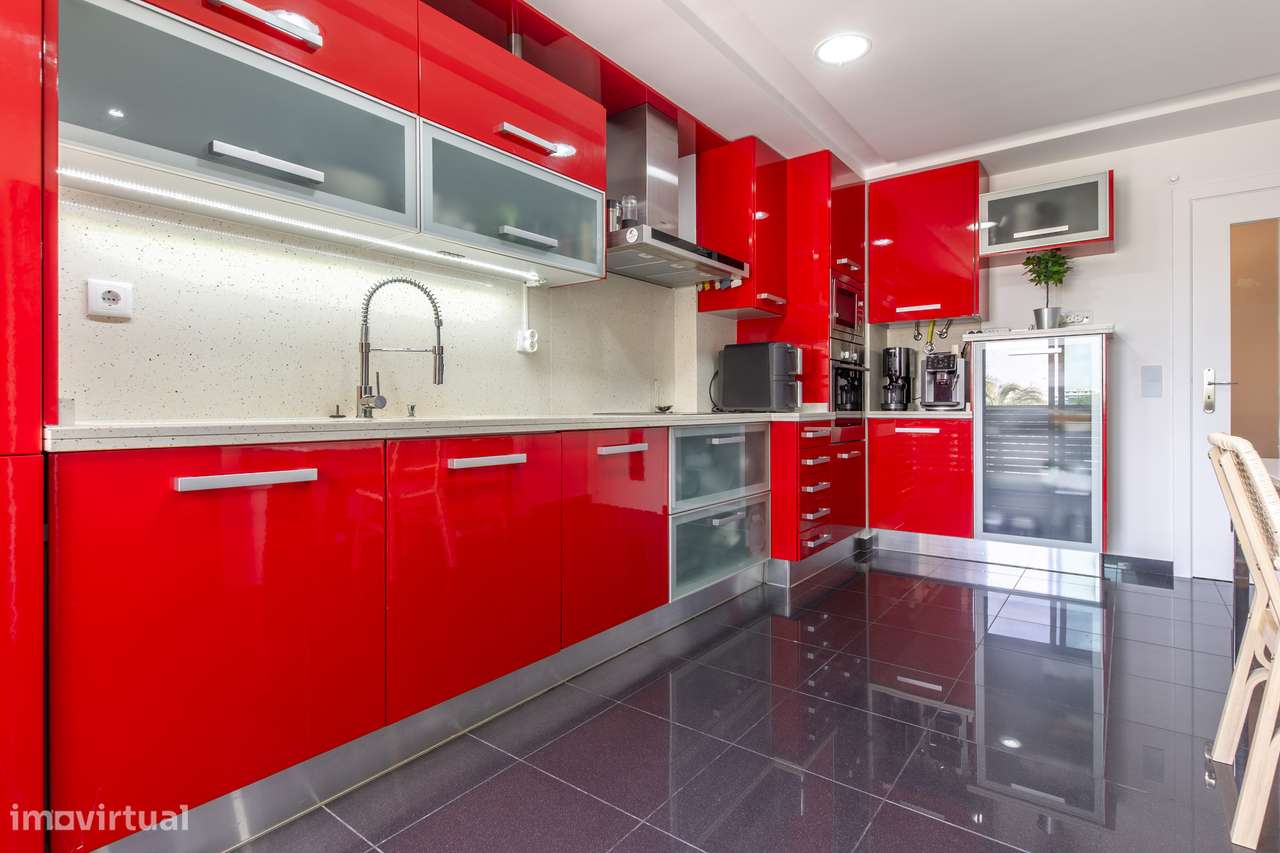 Apartamento T3 no Montijo com Localização Privilegiada-14