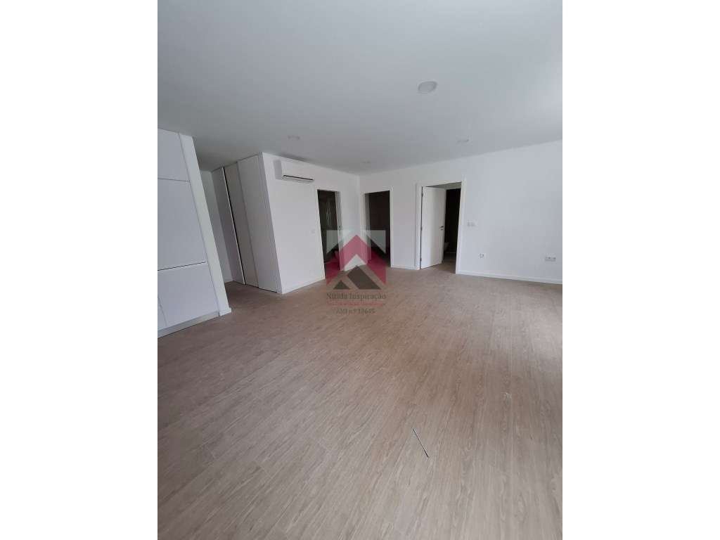 Apartamento T1 + 1 em Esgueira, Aveiro-5