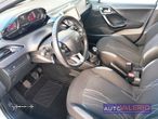 Peugeot 208 1.2 VTi SE Style - 11