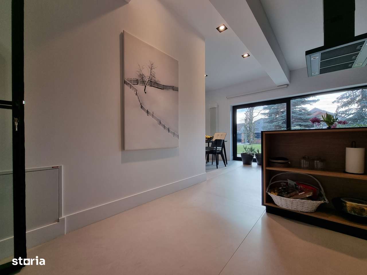 Vila Mediteraneană deosebită, amplasată într-o locație de vis, Bucium-7