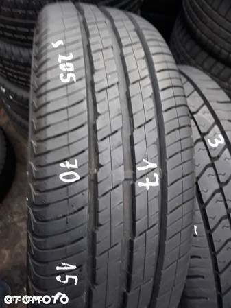 Continental 205/70/15c 106/104R nr 17 - 1