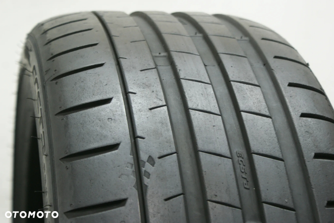 235/35R19 KUMHO ECSTA PS91 , 6,4mm 2021r - 2