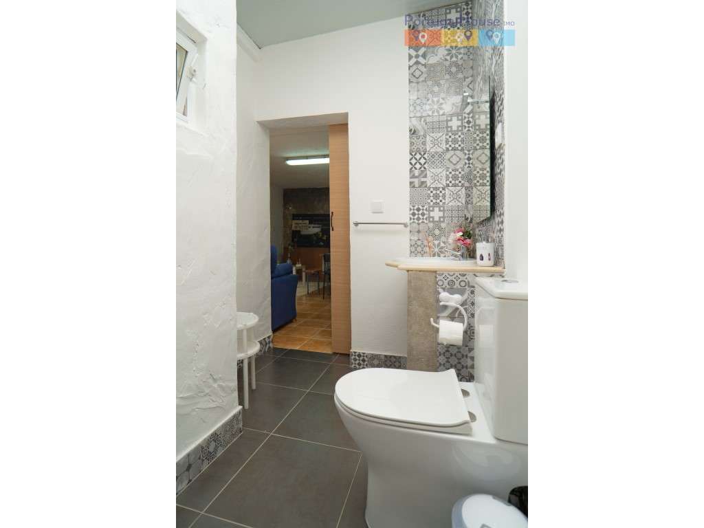 Moradia independente T3 com anexo T2 e 5.000 metros de terreno.-36