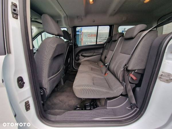 Ford Tourneo Connect Grand - 19