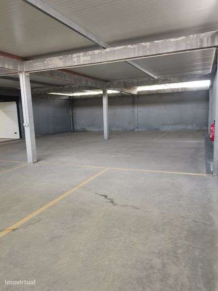 Avenida Santos Graça alugo garagem - Grande imagem: 5/6