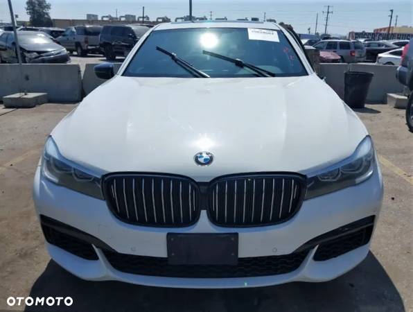 BMW Seria 7 740Li - 9