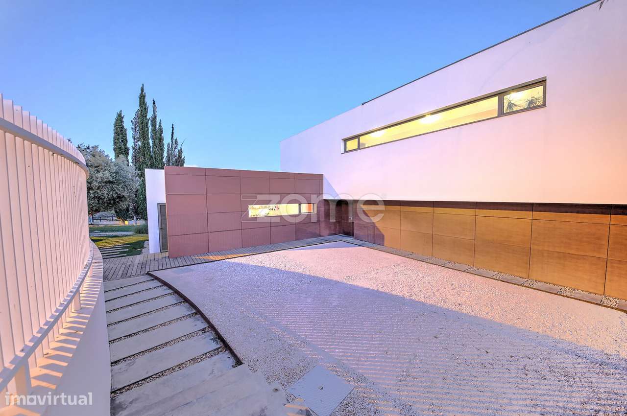 Exclusiva Moradia de Luxo T5+1 com Vista Mar | Lote de 960 m²-51