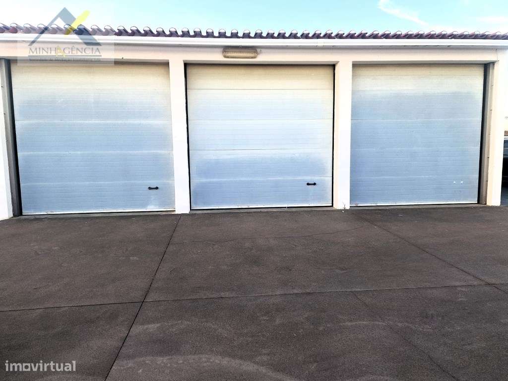 Moradia Isolada T4 com lote de 4454 m2 em Cajados-5