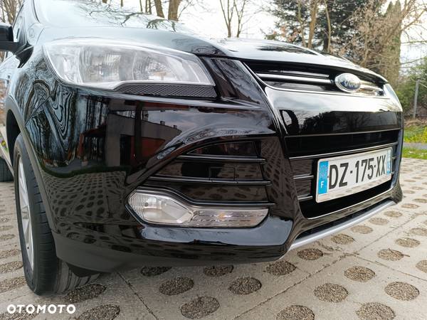 Ford Kuga 2.0 TDCi 2x4 Titanium - 16