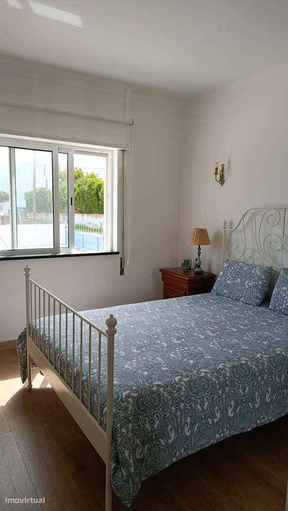 Moradia T9 Isolada com Jardim em Sagres-10