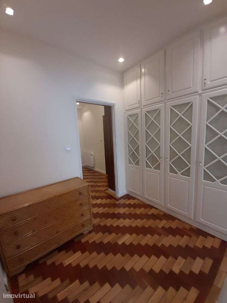 Apartamento T3 renovado centro do Porto - Grande imagem: 4/16