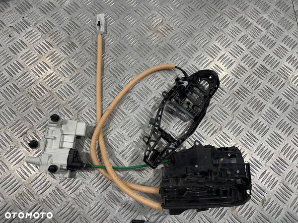 ZAMEK DRZWI PRAWY TYŁ DOCIĄG SOFT CLOSE BMW F15 F16 G11 G30 - 1