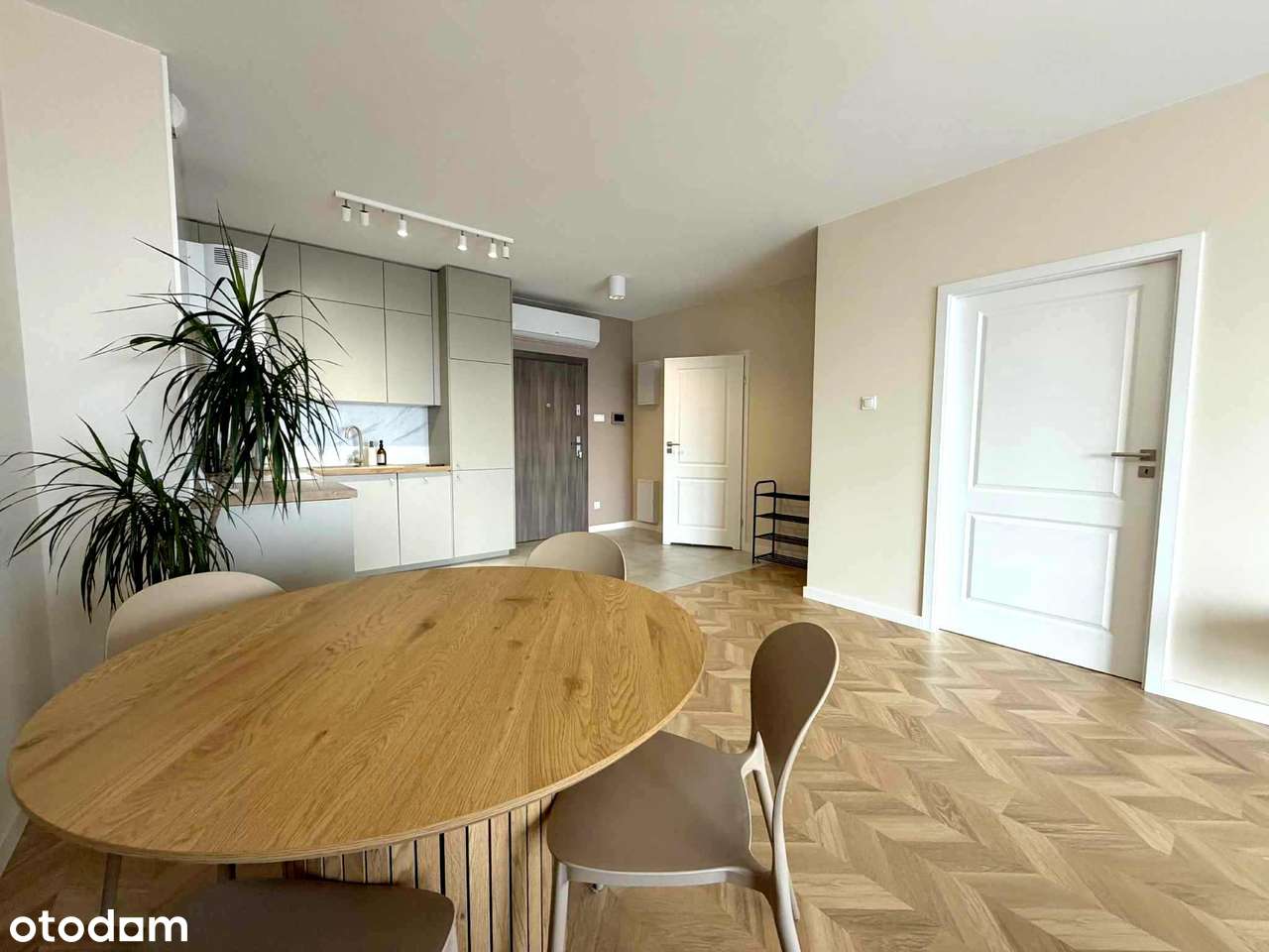 Dwupokojowy apartament na 21 piętrze Capital Towers - Pełny obrazek: 4/10