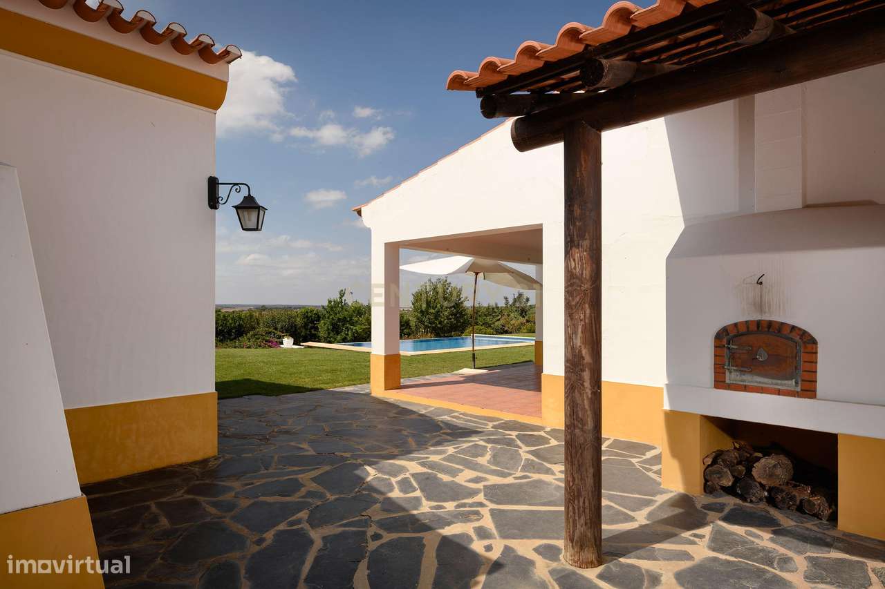 Herdade exclusiva, sustentável em Avis. T7 com piscina e 2 hectares de - Grande imagem: 4/27