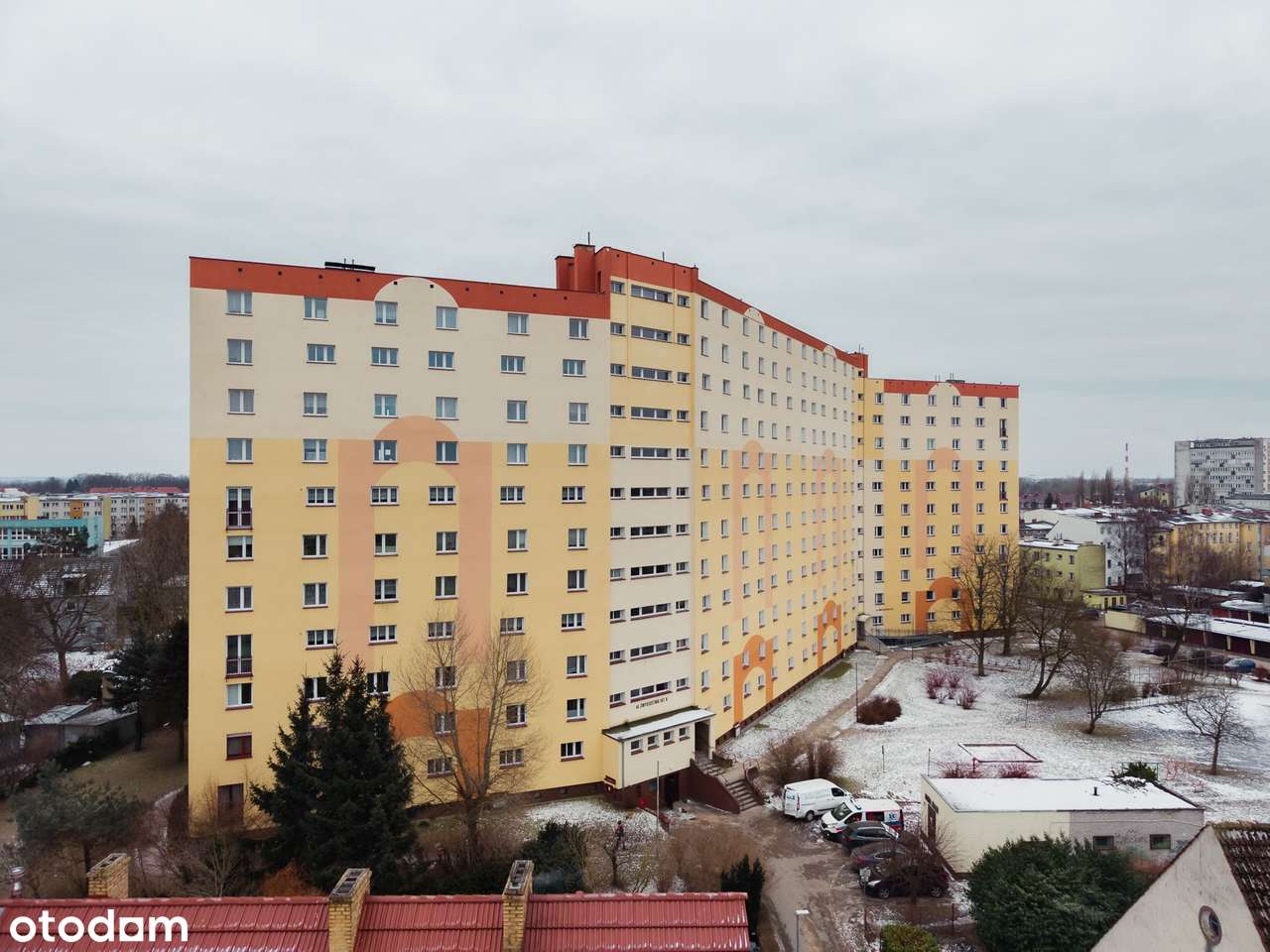 Spółdzielcze własnościowe, budynek z windą, piwnica, loggia-15