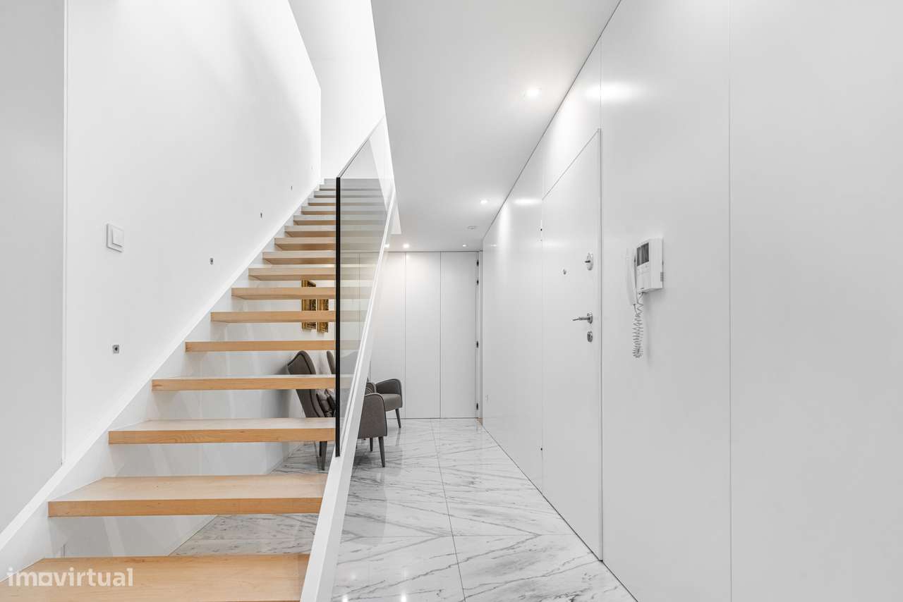 Penthouse T3 Triplex à venda em Braga-1