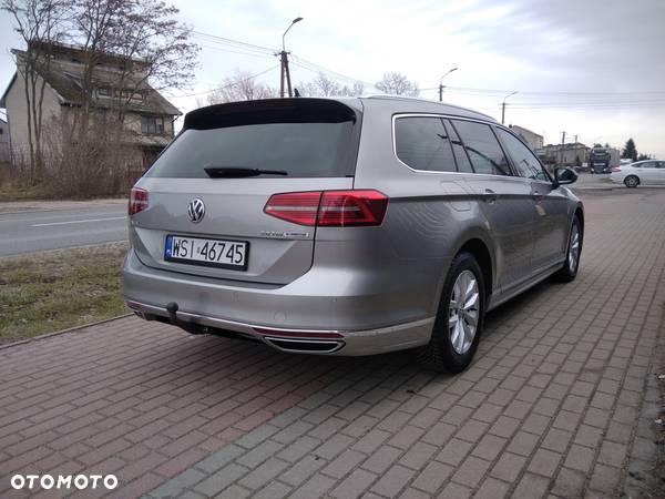 Volkswagen Passat Variant 2.0 TDI SCR DSG Highline - 5