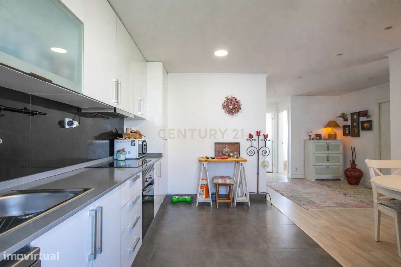Apartamento T2 no Feijo totalmente remodelado - Grande imagem: 4/27